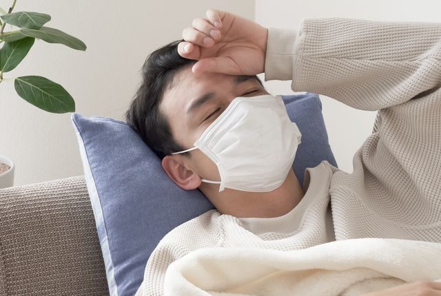 熱が出た男性